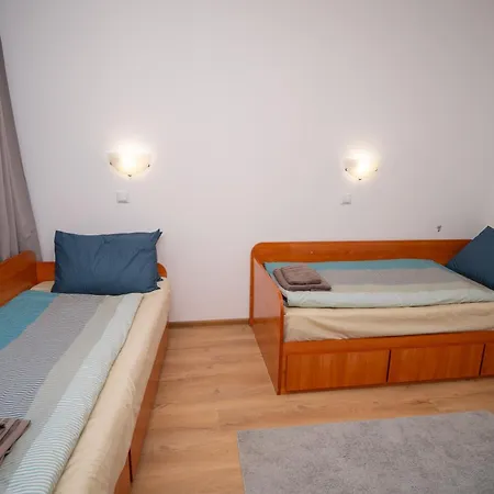 Spacious 2bd - Walk To Center And Free Parking By Flat Mаnager Appartamento