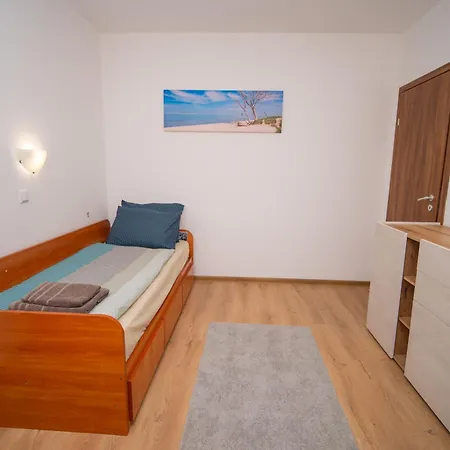 Spacious 2bd - Walk To Center And Free Parking By Flat Mаnager Daire *