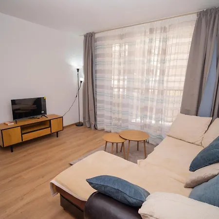 Spacious 2bd - Walk To Center And Free Parking By Flat Mаnager Burgaz