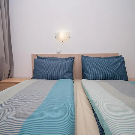 Daire Spacious 2bd - Walk To Center And Free Parking By Flat Mаnager Burgaz